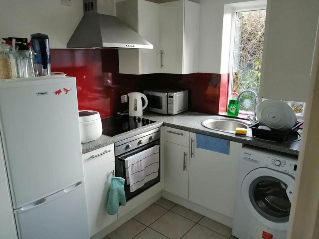 Property photo 2 of 4 242Bce79-943d-4084-9Aef-2687751767B5