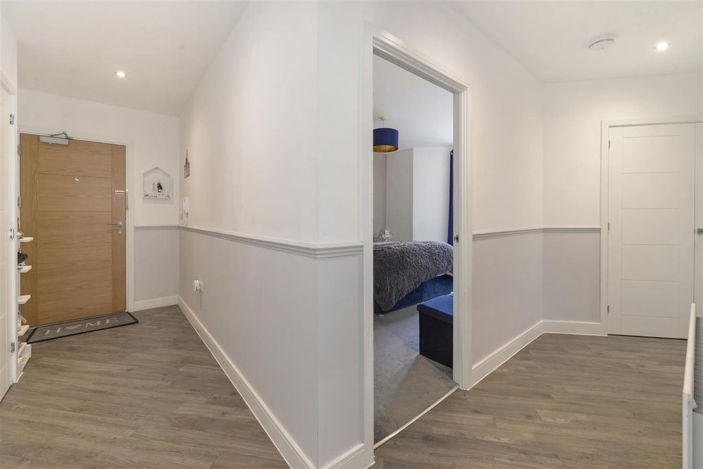 Property photo 2 of 16 2
