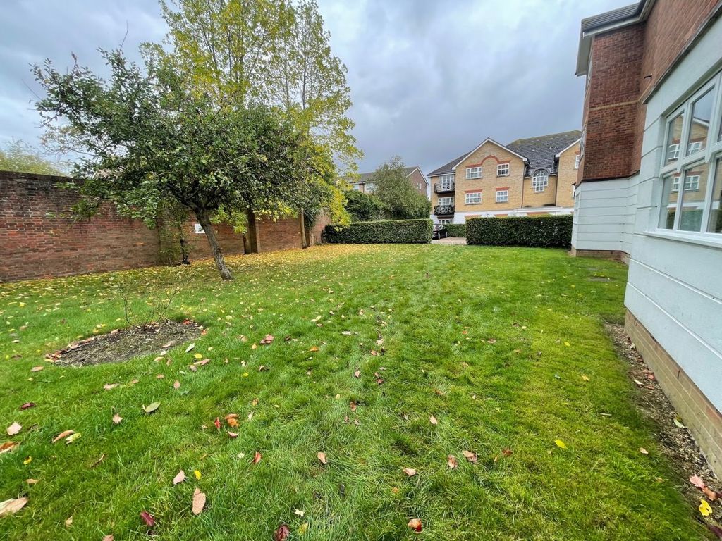 Property photo 2 of 6