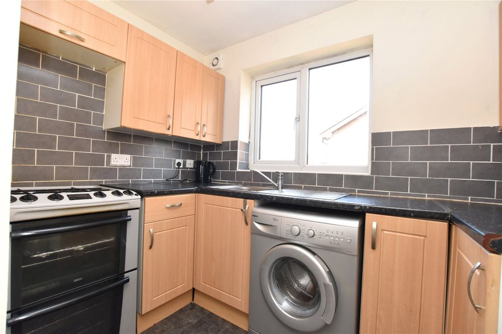 Property photo 2 of 11 Picture No. 03