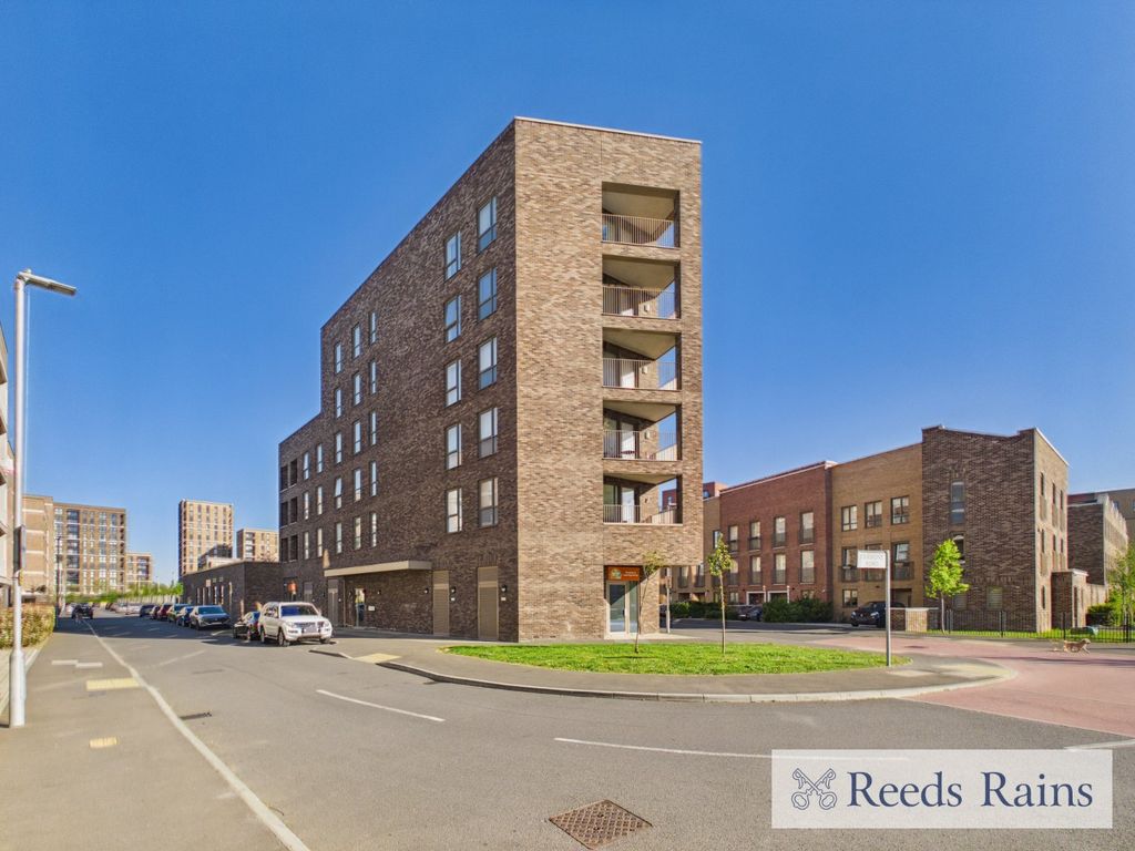 Property photo 2 of 25 Picture No. 26