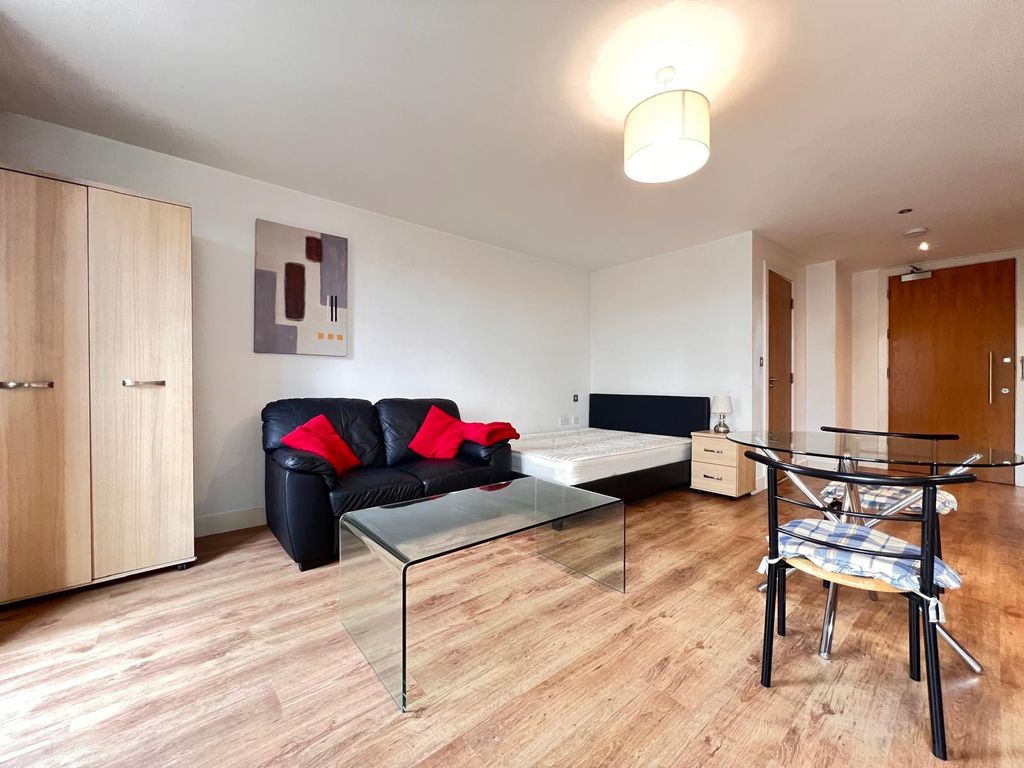 Property photo 1 of 5