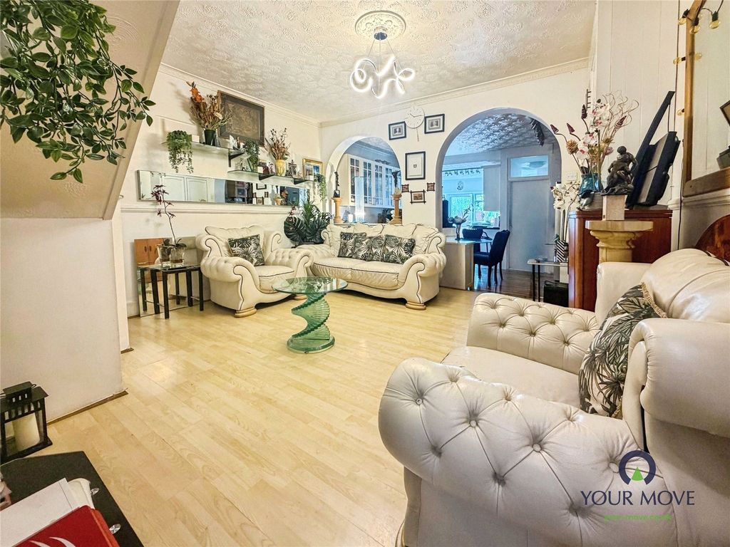 Property photo 2 of 19 Picture No. 07
