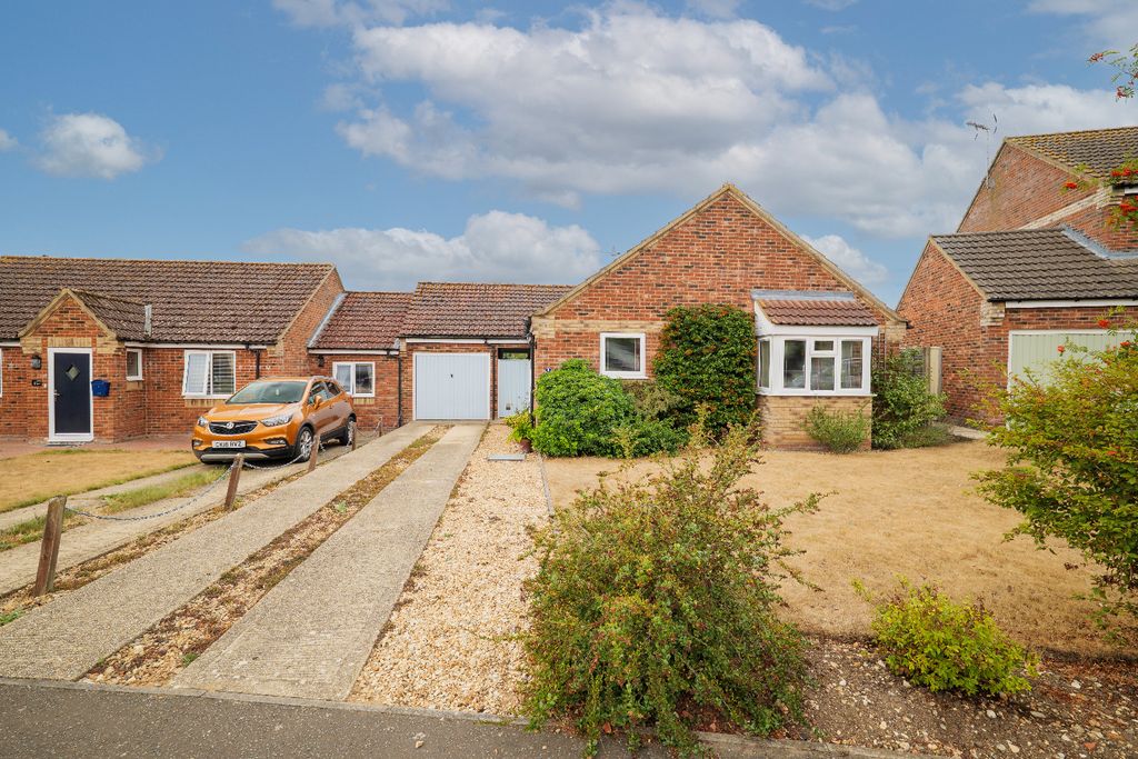 Property photo 1 of 17 5305690