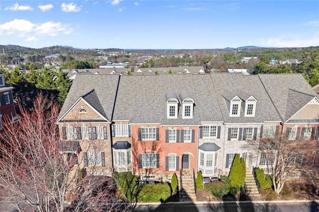 Property photo 1 of 31