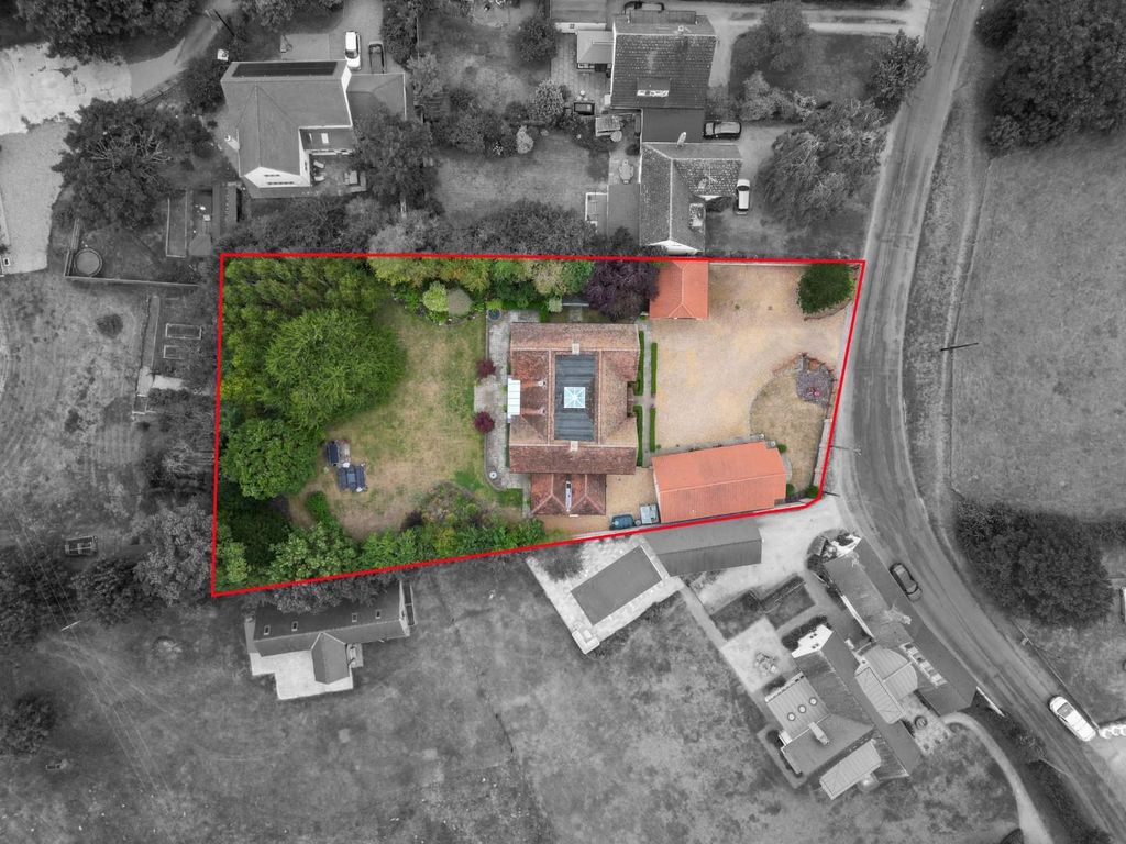 Property photo 3 of 27 3