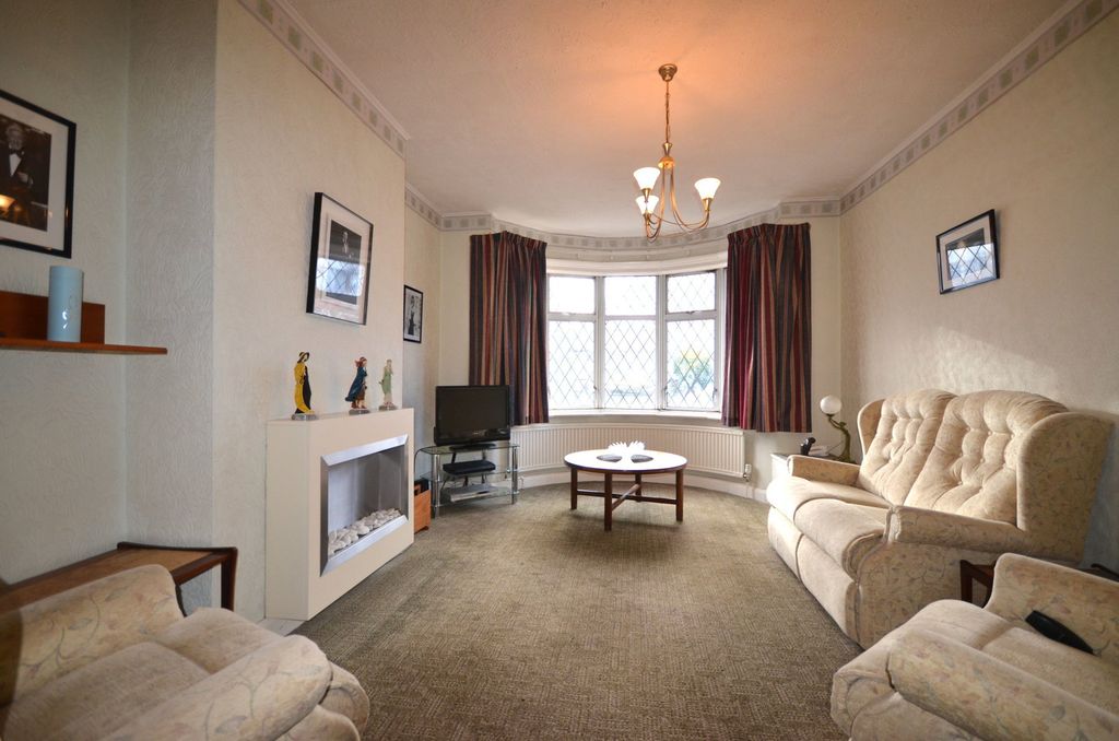 Property photo 2 of 17