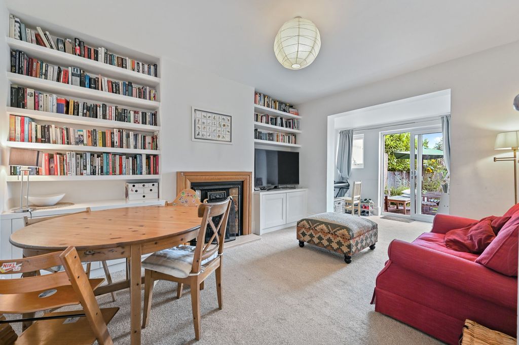 Property photo 2 of 12