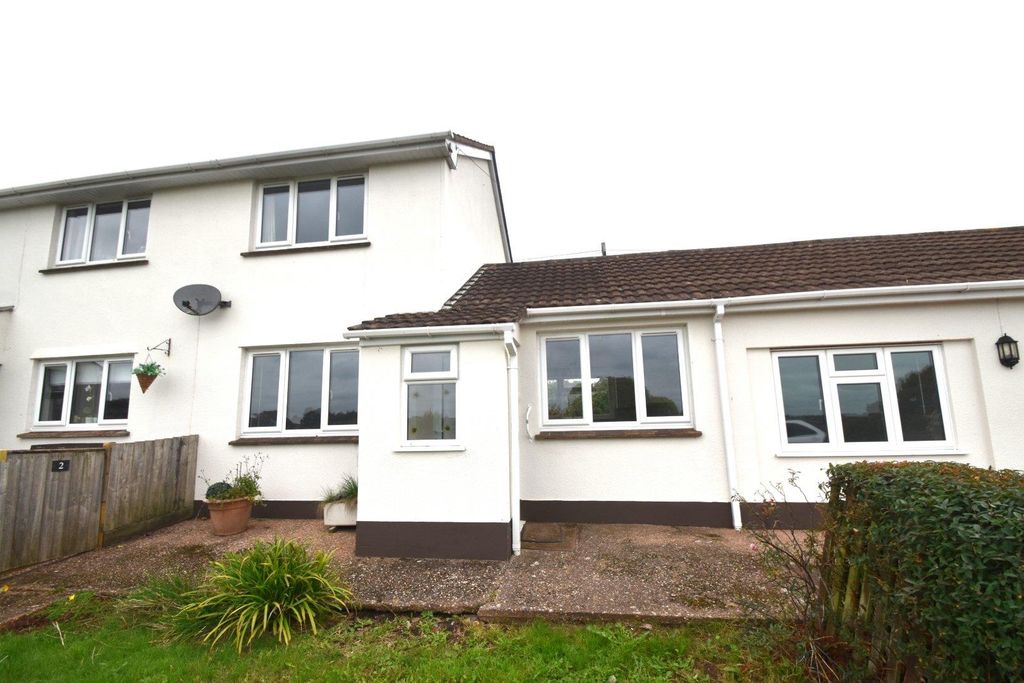 Property photo 1 of 11 Cullompton Seddons