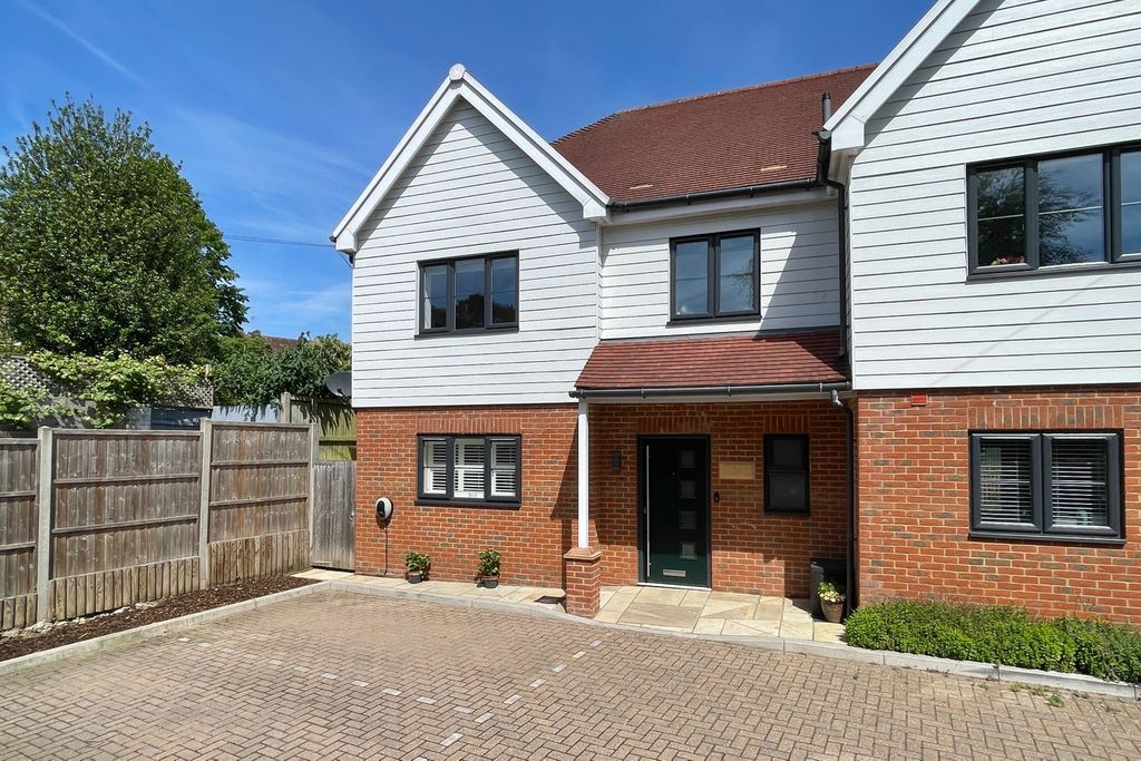 Property photo 1 of 53