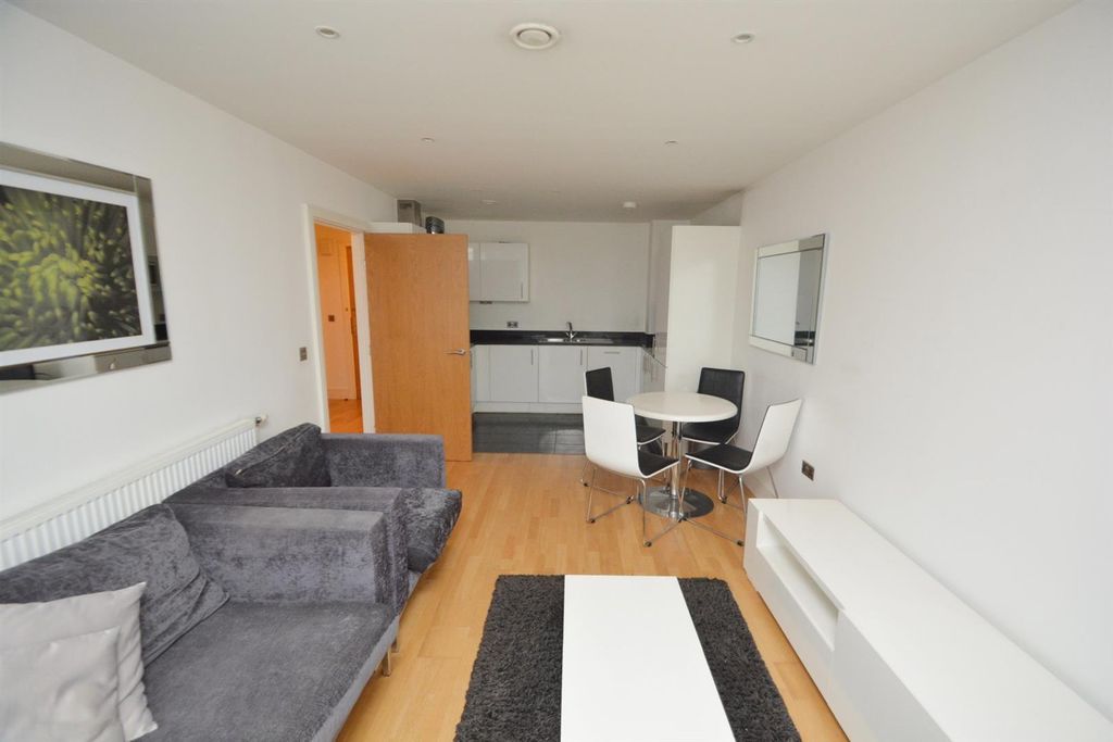 Property photo 2 of 8 Hvz8Gphqiuubt7A8B4Zlj56Mnwg.Jpg