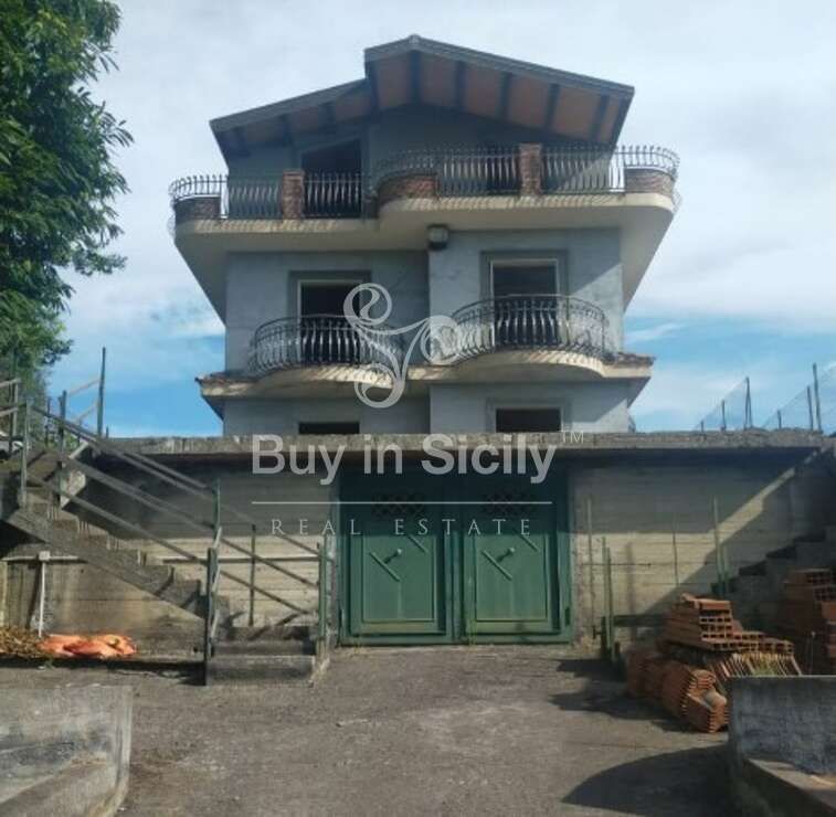 Property photo 3 of 12 <Alttext/>
