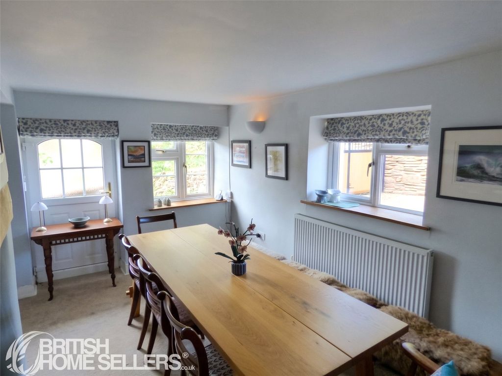 Property photo 2 of 25 Picture No. 38