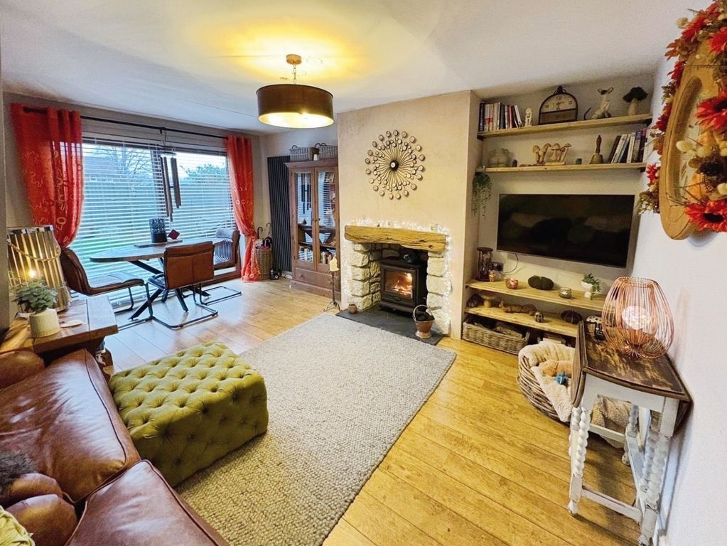 Property photo 3 of 24