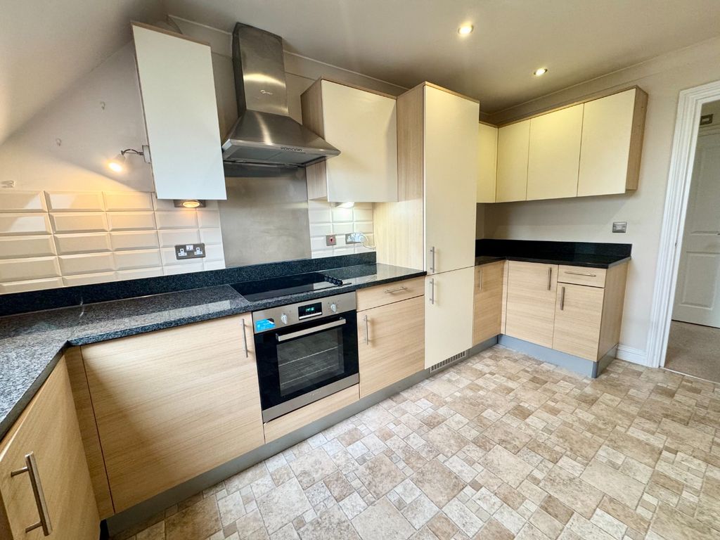 Property photo 2 of 13 4258992
