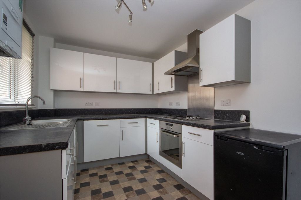 Property photo 3 of 13 Picture No. 12