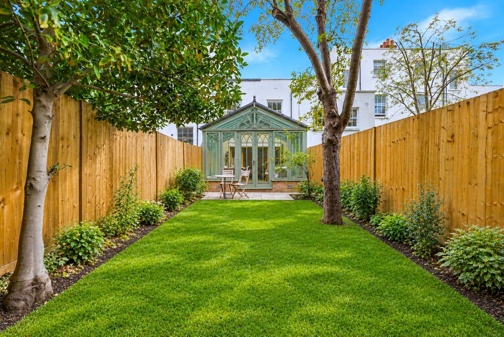 Property photo 3 of 43