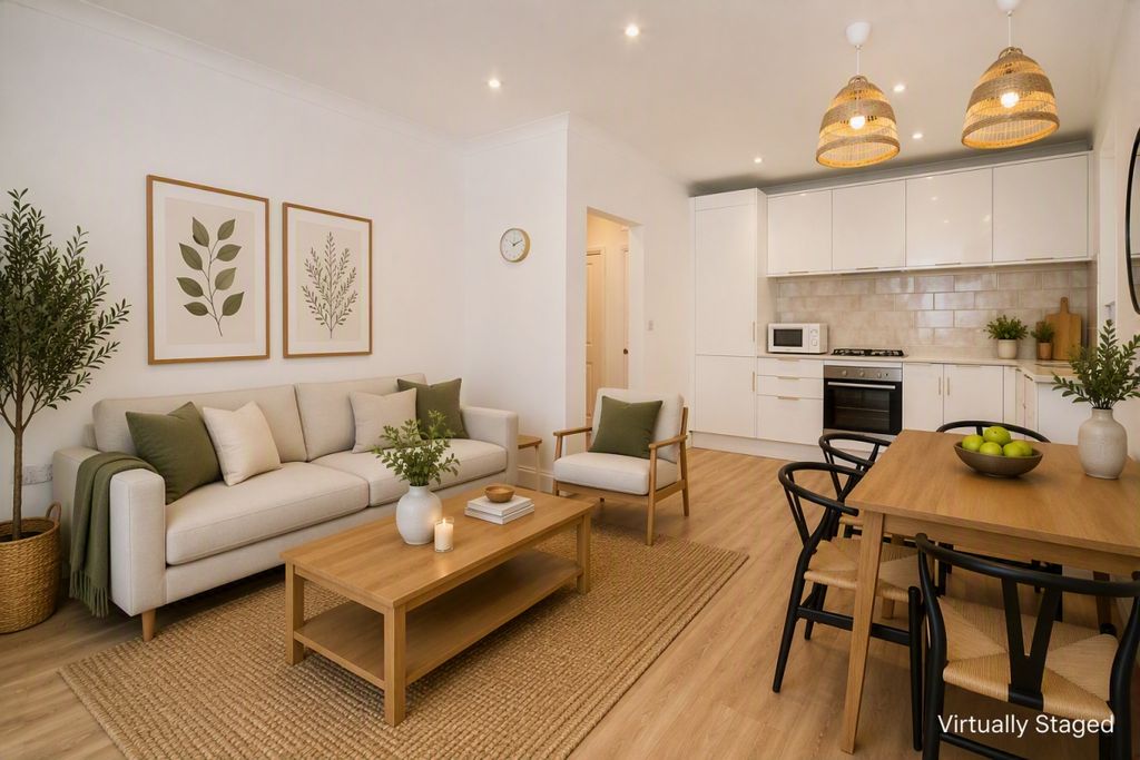 Property photo 1 of 10 Virtually Staged ...