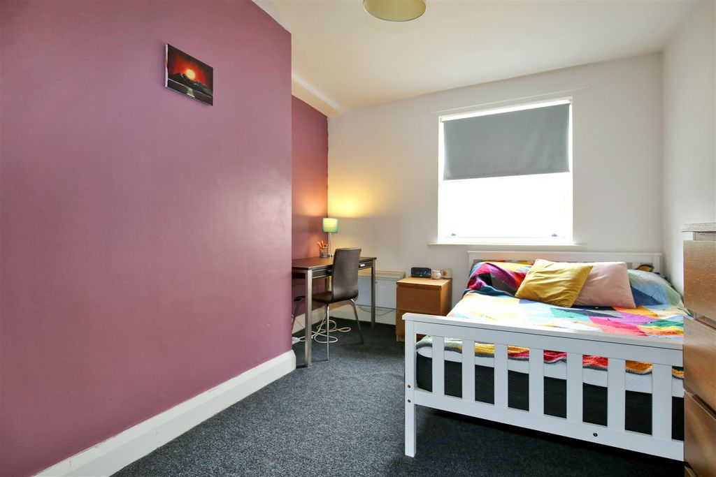 Property photo 3 of 11 Img_1227.Jpg