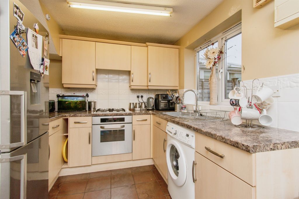Property photo 2 of 17