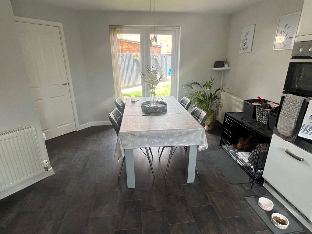 Property photo 3 of 14 Img_4261