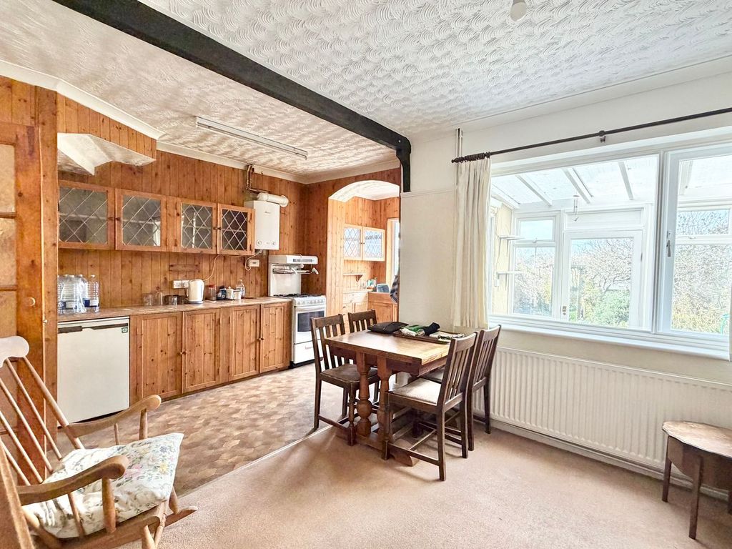 Property photo 2 of 22