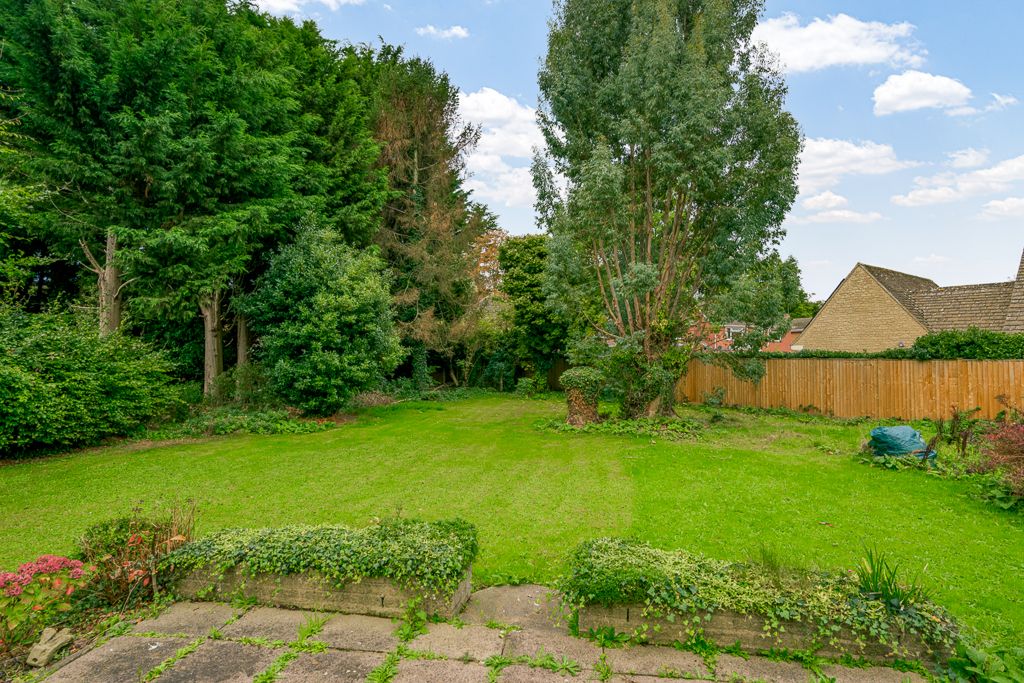 Property photo 3 of 23