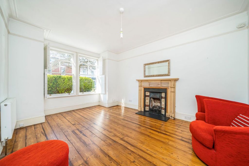 Property photo 2 of 7