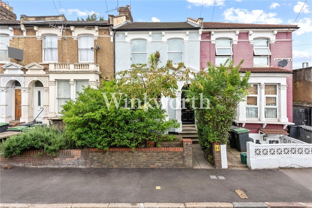 Property photo 3 of 22 Picture No. 11