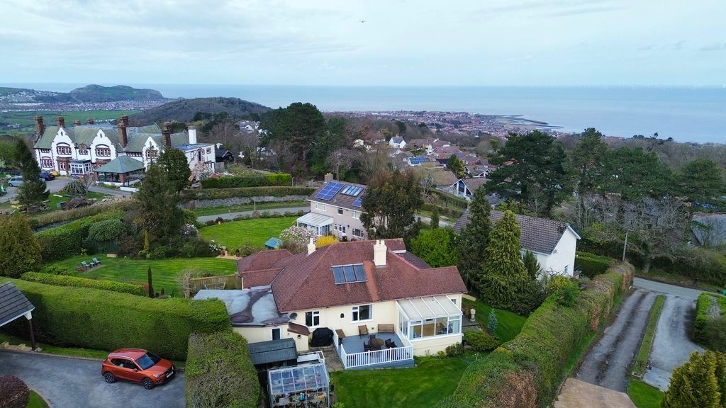 Property photo 2 of 37 Photo 69