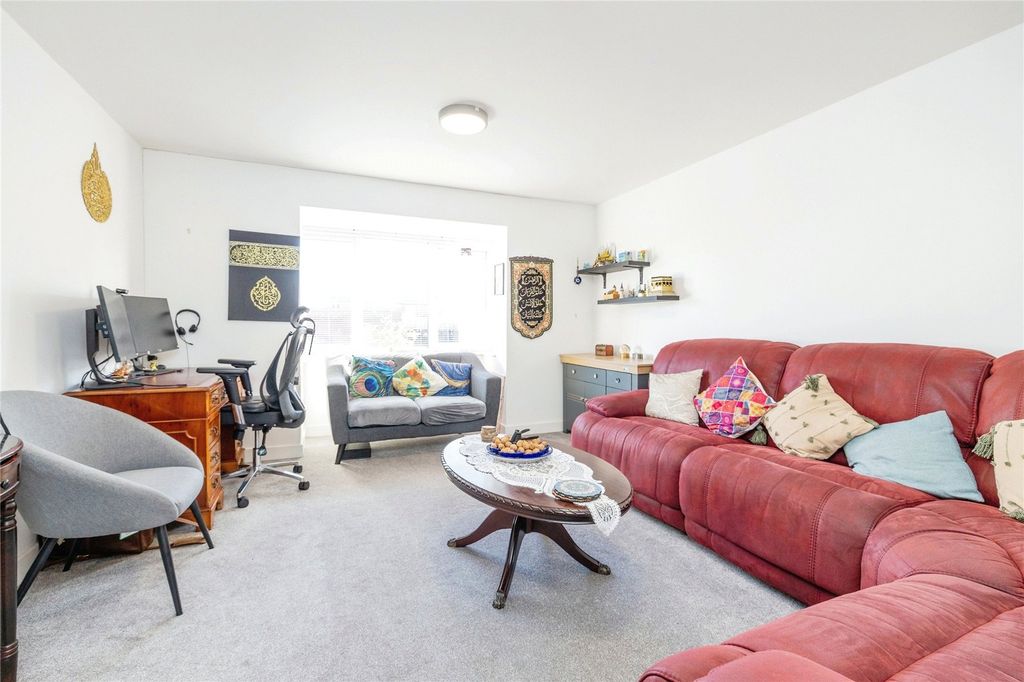 Property photo 2 of 17 Photography