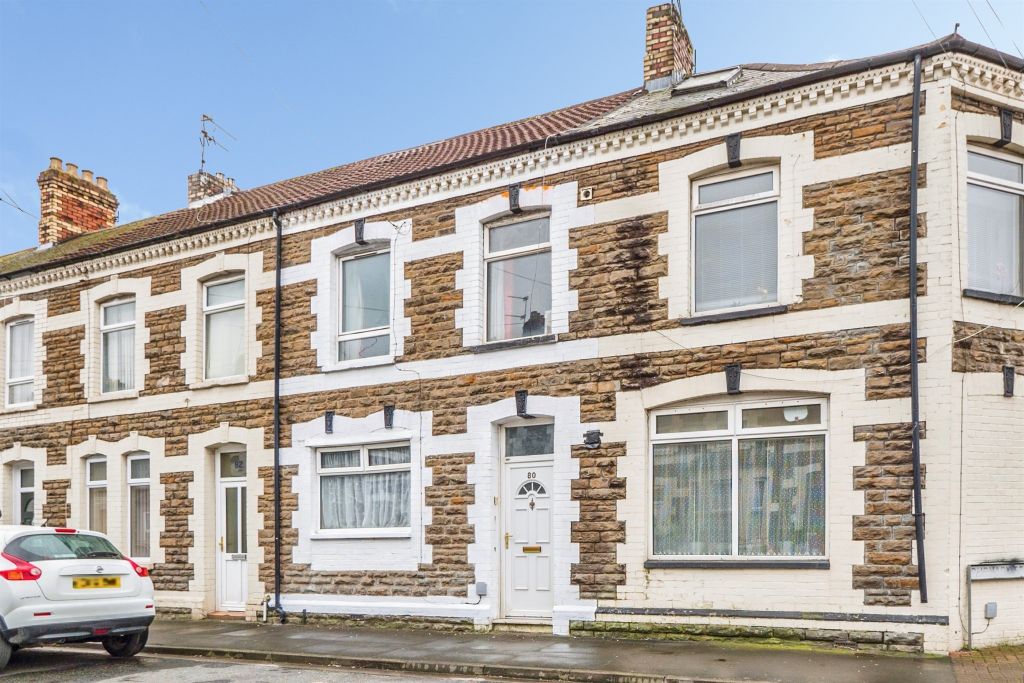 Property photo 1 of 18