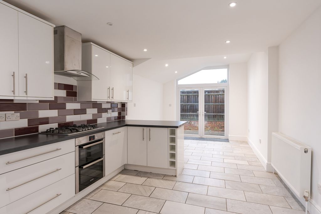 Property photo 3 of 16 Kitchen