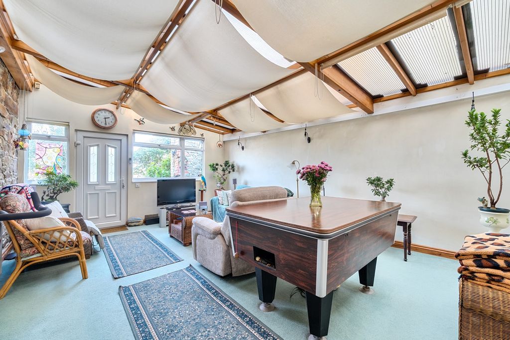 Property photo 1 of 19 1361235-9-68Dd3A60Eed2F