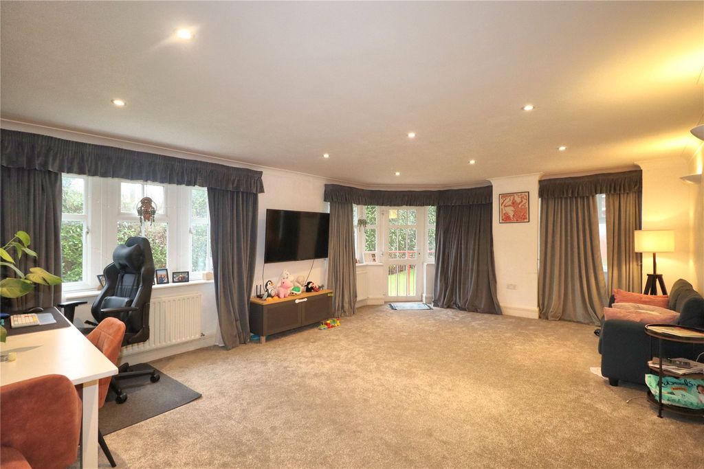 Property photo 3 of 12 Picture No. 04