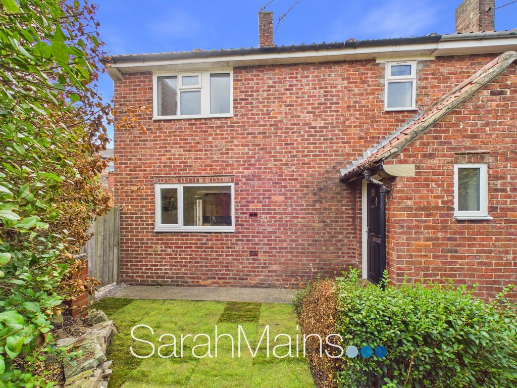 Property photo 1 of 11 External