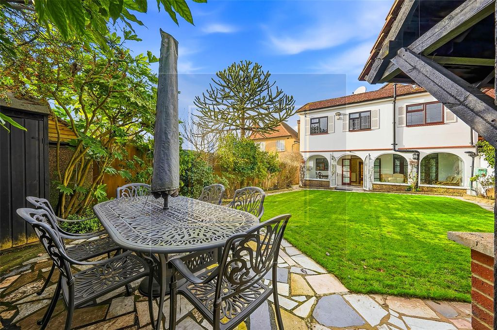 Property photo 3 of 8 Photos-4.Jpg