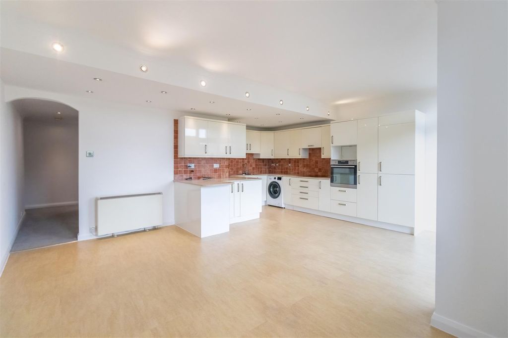 Property photo 3 of 16 Image00006.Jpeg