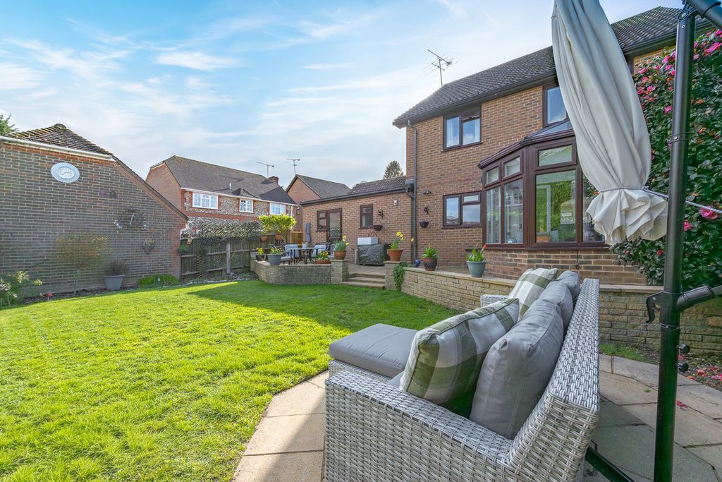 Property photo 3 of 11