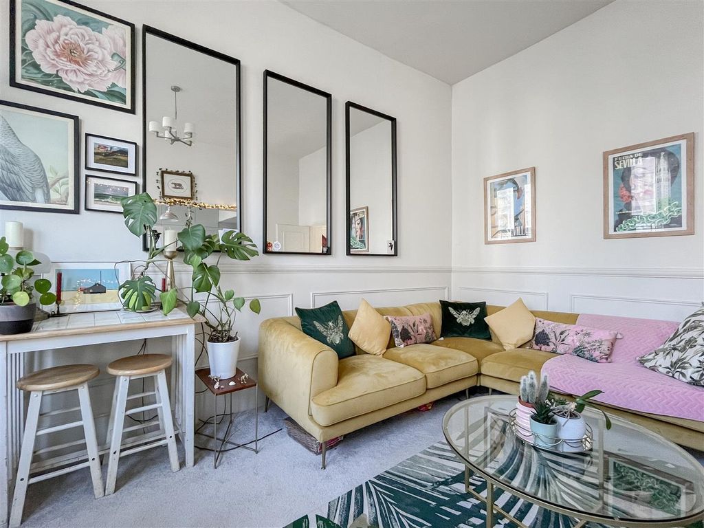 Property photo 3 of 13 12-Img_7482.Jpg