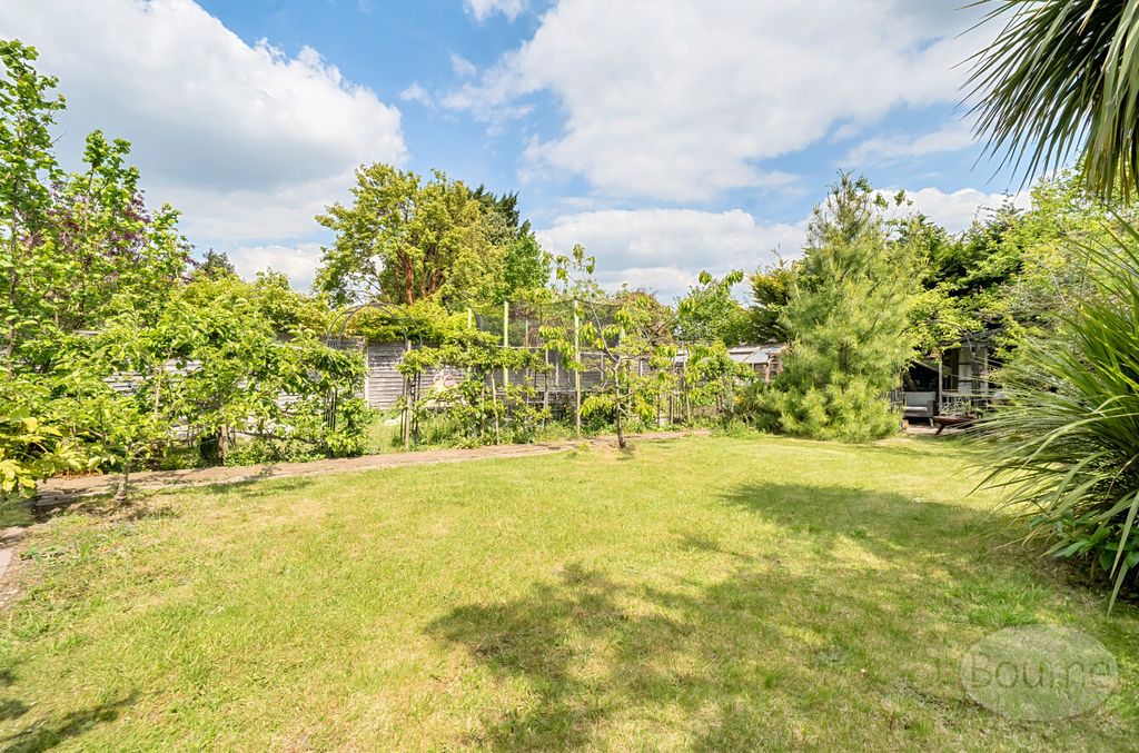 Property photo 2 of 19 5E9d1869-5134-4c1...
