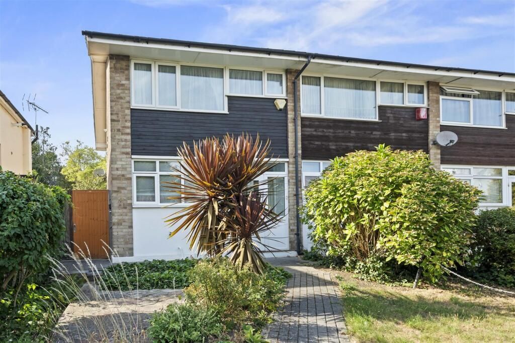 Property photo 1 of 15 Front (Exterior)