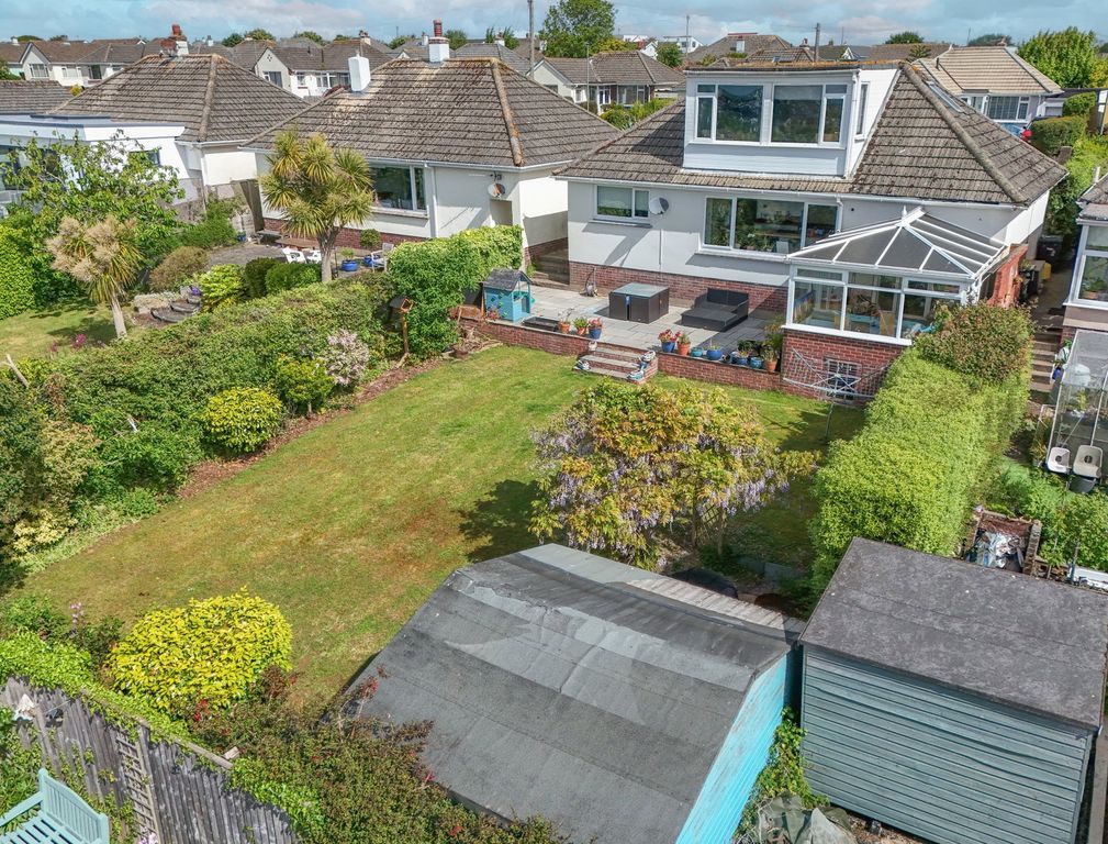Property photo 2 of 23