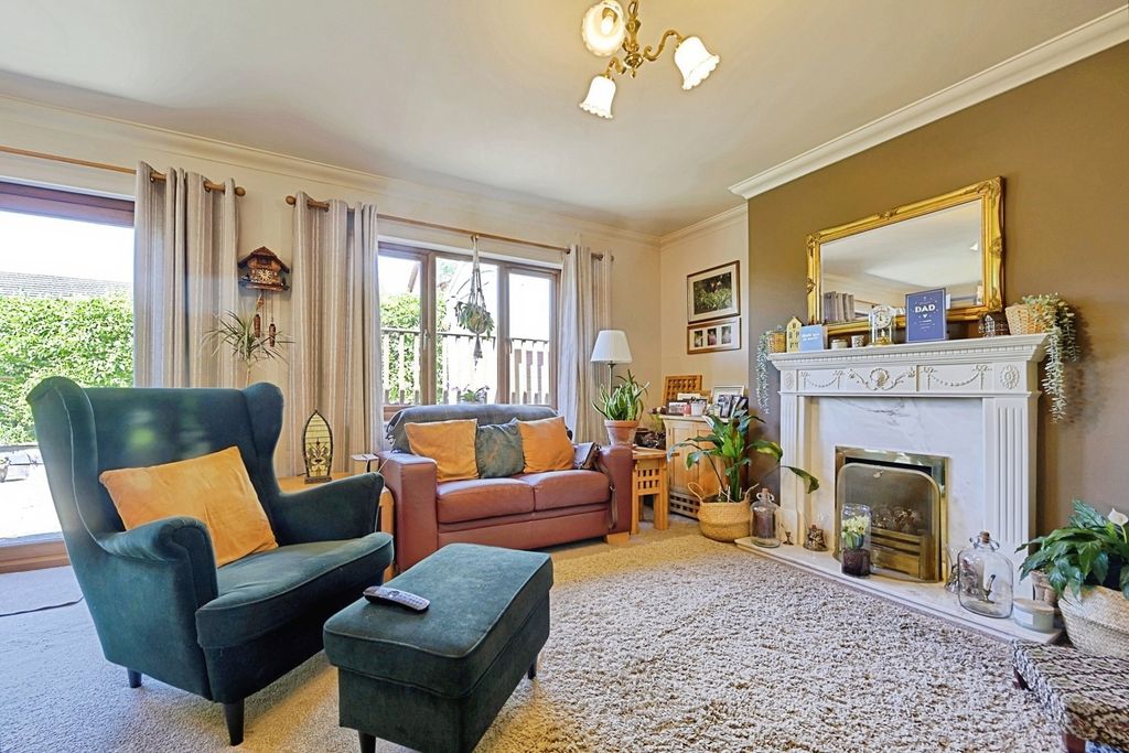 Property photo 3 of 20 Pbox-Img.Jpg