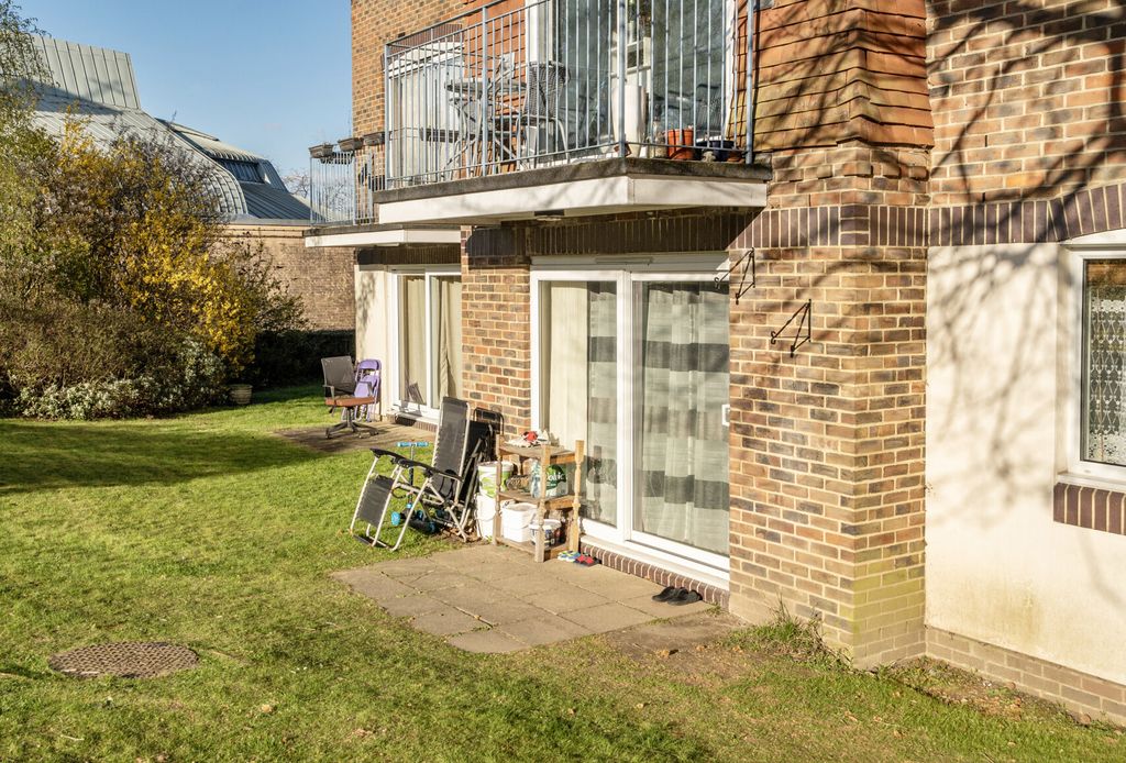 Property photo 2 of 10 1435369-4-69c57E2...