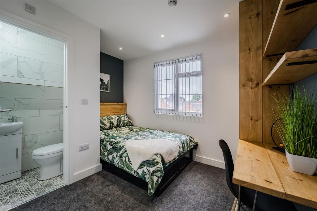 Property photo 1 of 8 001-Dsc00574-Hdr.Jpg