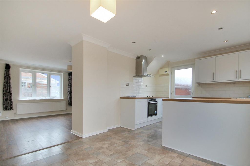 Property photo 2 of 20 Img_2406.Jpg