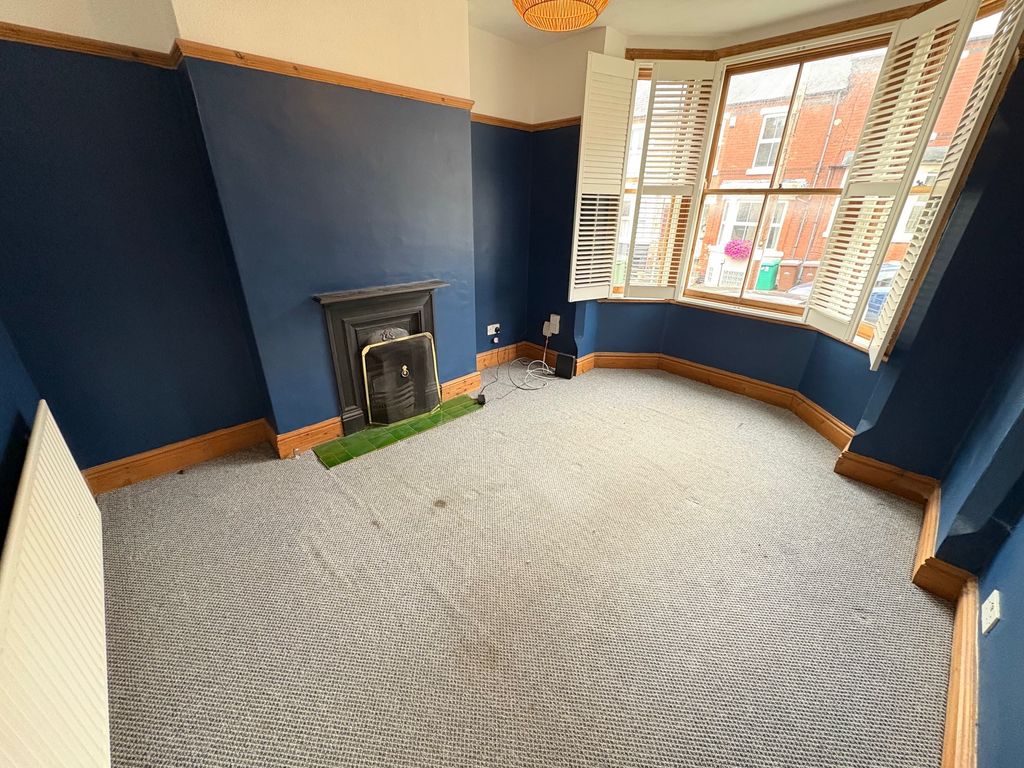 Property photo 2 of 13 Image