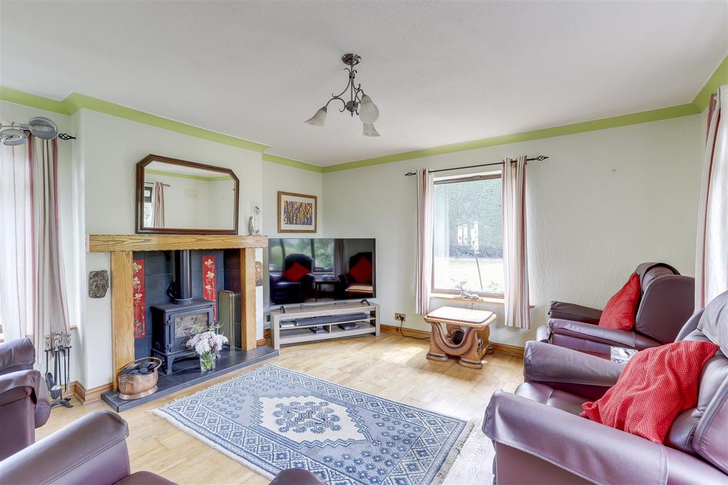 Property photo 2 of 36 230625_10.Jpg