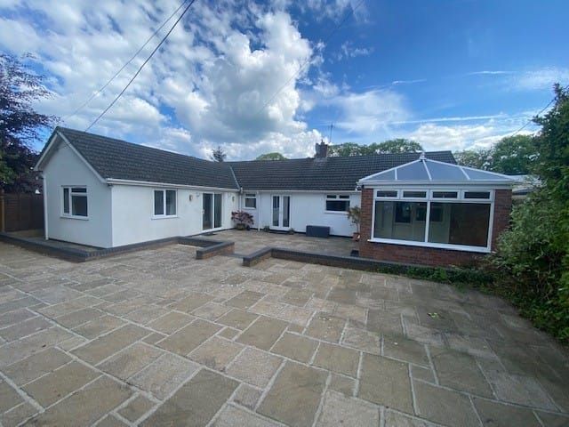 Property photo 2 of 25